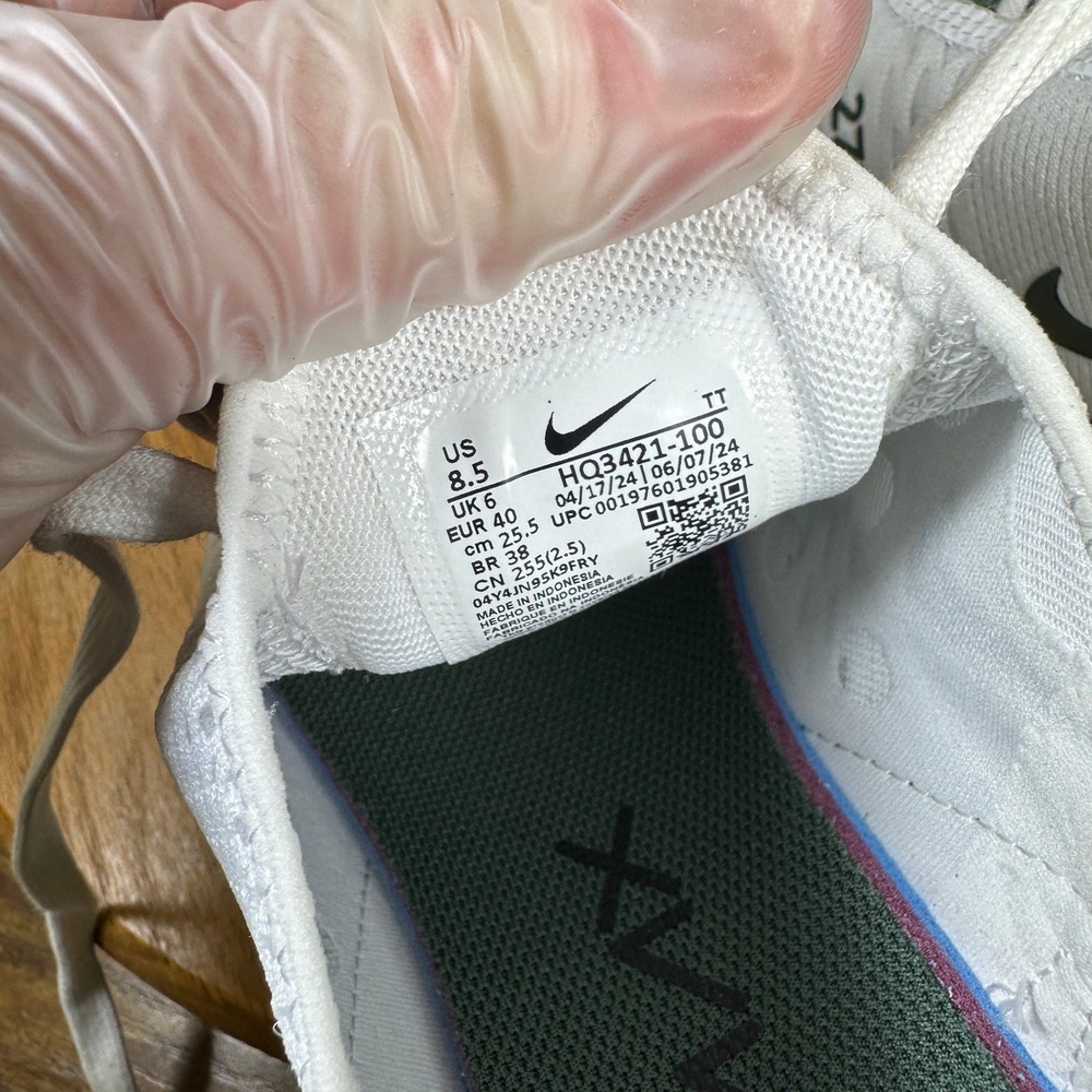 Nike Air Max 270 Womens White Gorge Green Running Shoes HQ3421-100 Size 8.5 - Picture 4 of 8